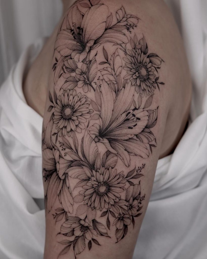 floral tattoo by rike alves
