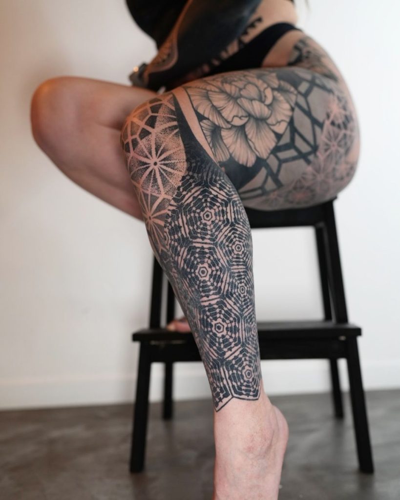 geometric tattoo by remy barbeoch
