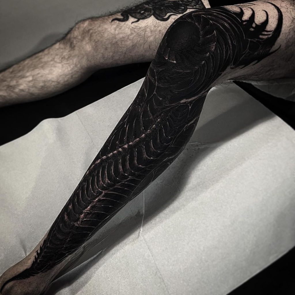 Blackwork Biomechanical Leg Half Sleeve by Leny Tusfey