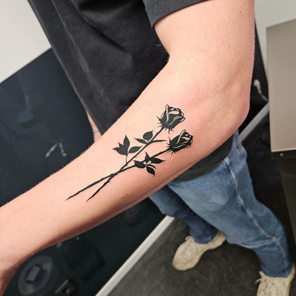 Blackwork Rose Tattoo by Zerokid