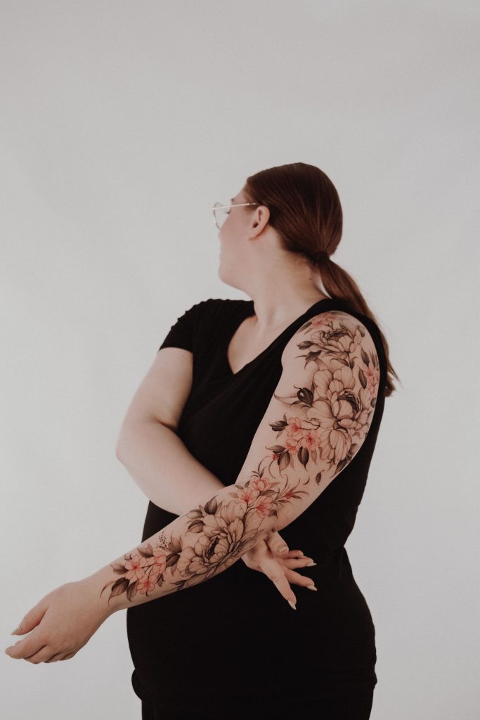 perfect floral sleeve tattoo for woman